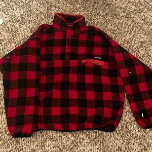 The size of the coat is mens XL